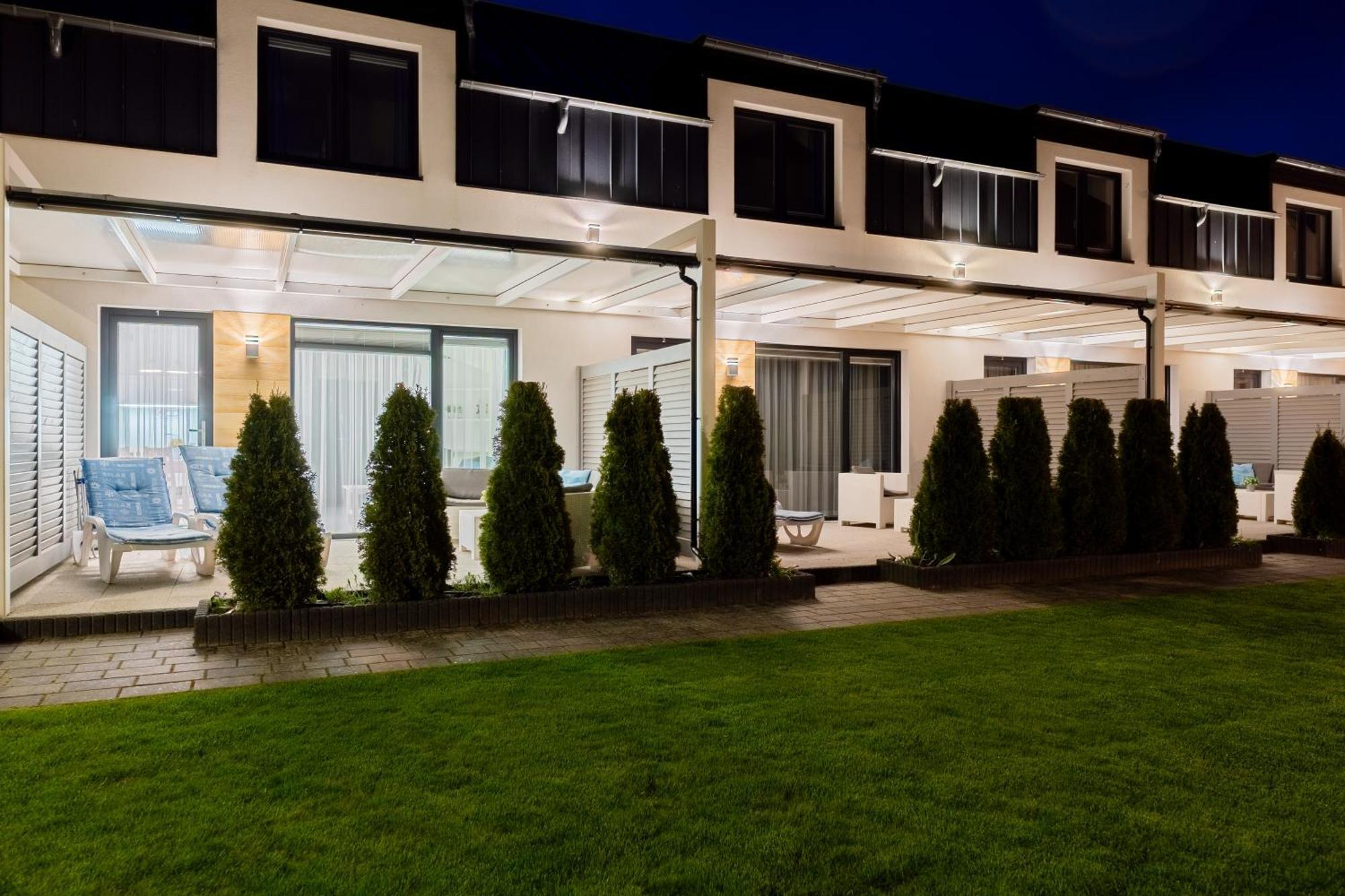 Barka - Apartamenty Premium Oraz Pokoje Blisko Plazy Karwia Exterior foto