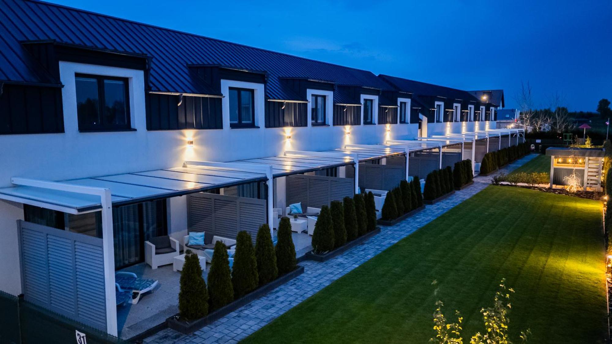 Barka - Apartamenty Premium Oraz Pokoje Blisko Plazy Karwia Exterior foto